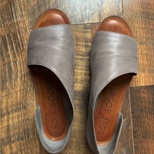 Sole Society Women's Gray Open-Toe Mules